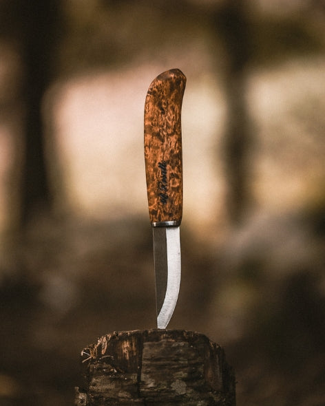 Roselli Finland handmade Finnish knives and axes since 1976.