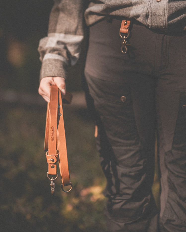 Roselli Finland handmade Finnish knives and axes since 1976.